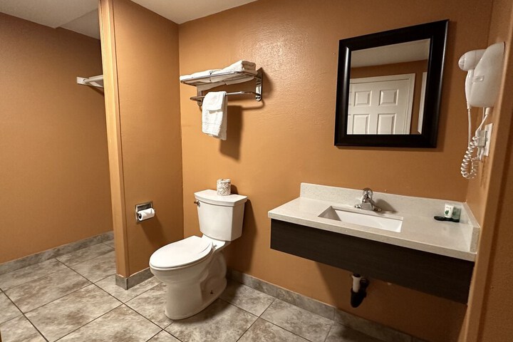 New Corral Motel