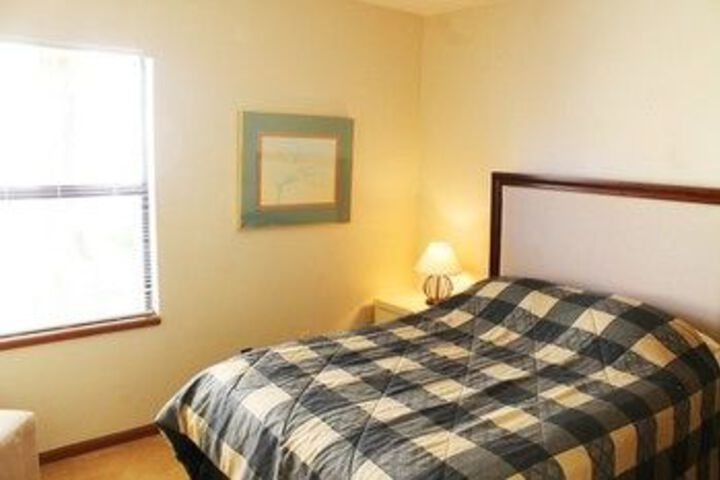 Cottage Grove Holiday Home
