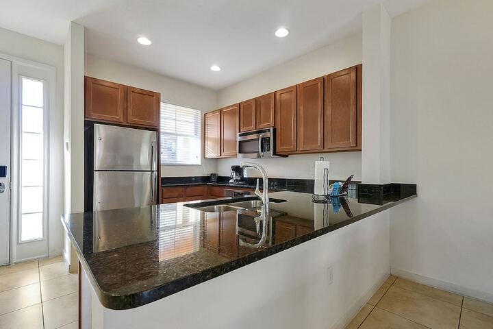 Regal Oaks Resort Vacation Townhomes by IDILIQ