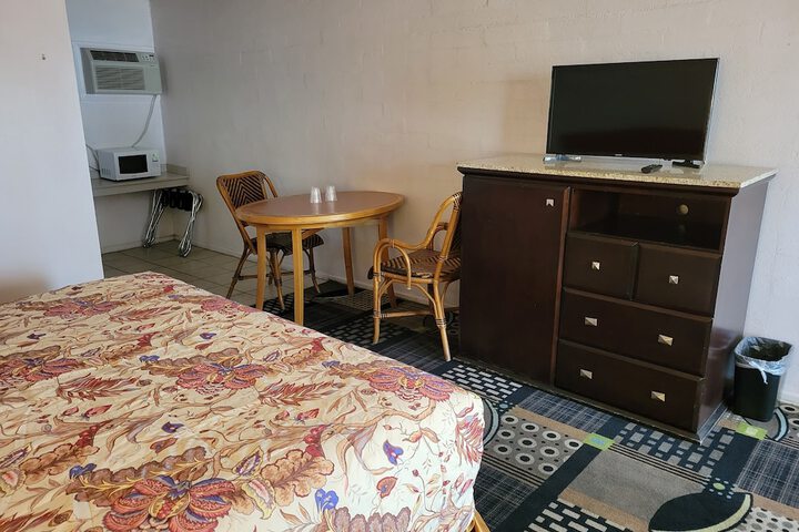 Room 25 of 50