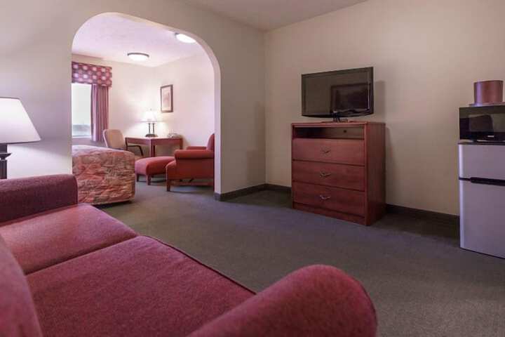 Room 13 of 22