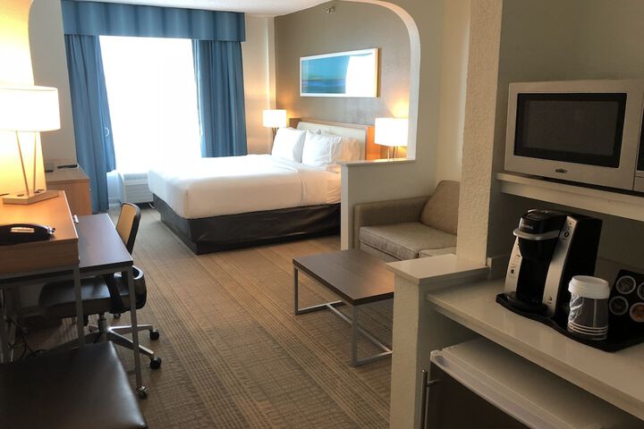 Room 71 of 138
