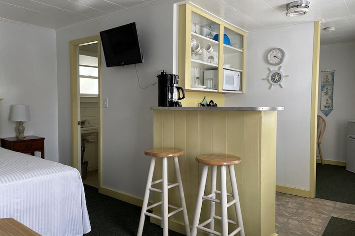 Room 32 of 96