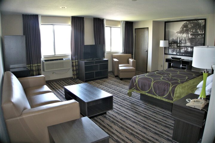 Room 7 of 36