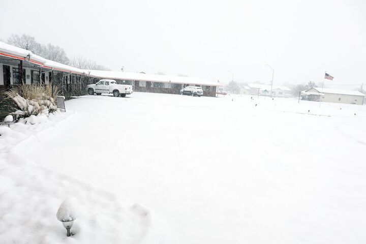 Raine Motel