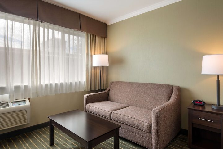 Room 15 of 31