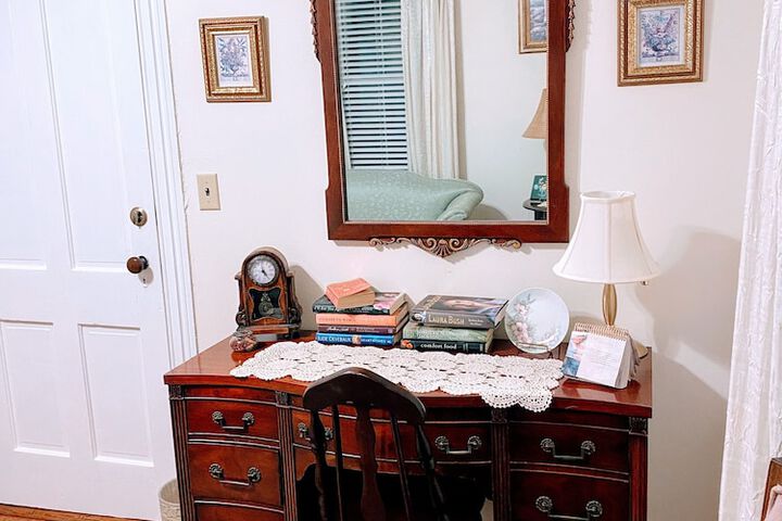 Colonial Beach Plaza Bed & Breakfast