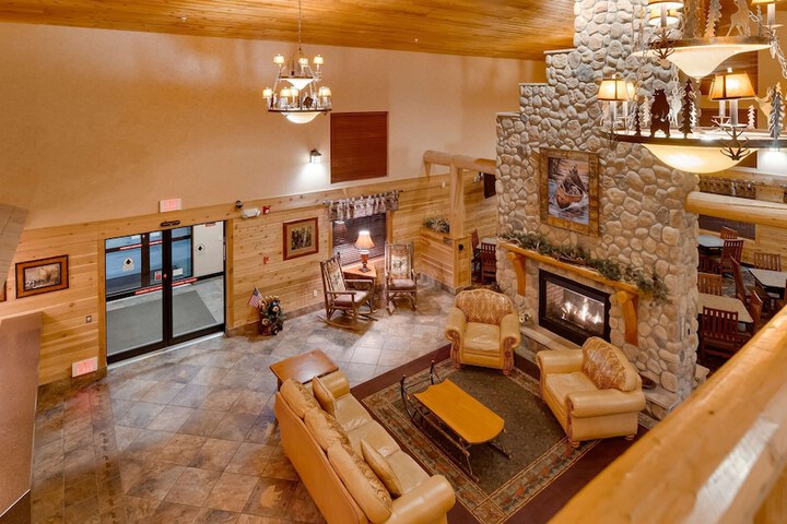 Hotel Interior 6 of 61