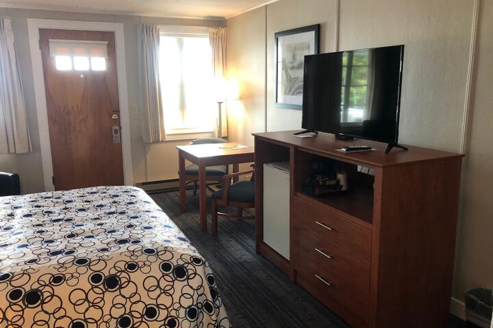 Room 15 of 18