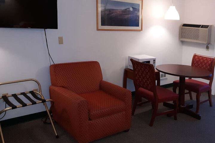 Room 15 of 36