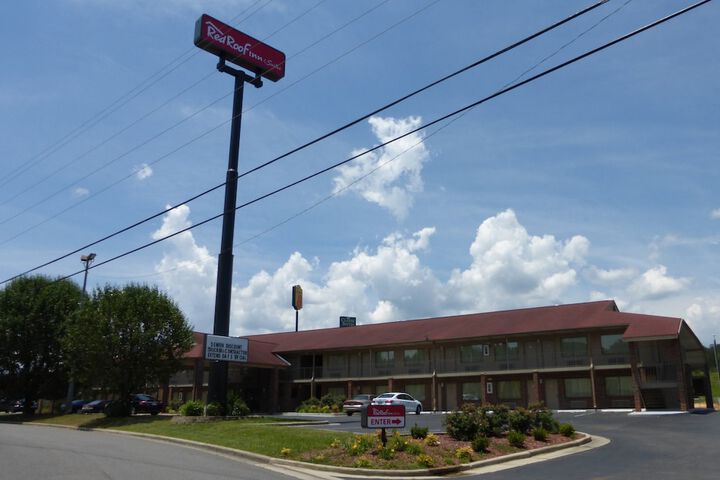 Hotel 2 of 7