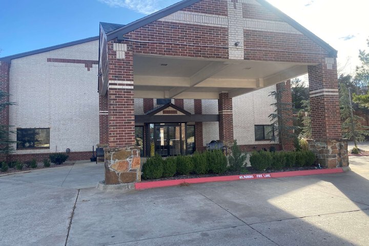 SureStay Plus Hotel by Best Western Edmond
