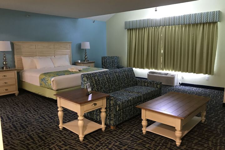 Room 16 of 50