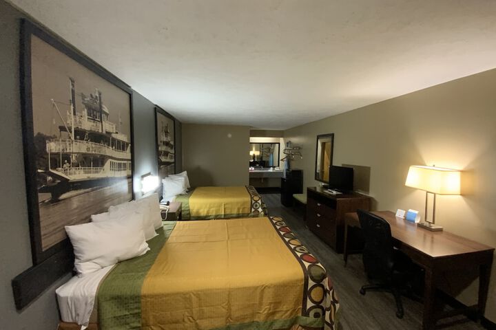 Room 14 of 27