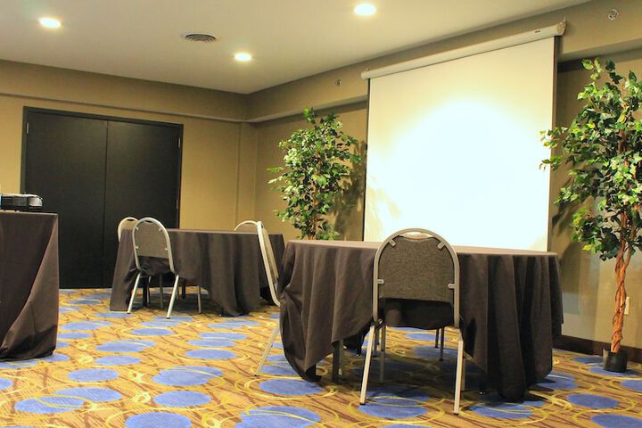 Wyndham Garden Fort Wayne