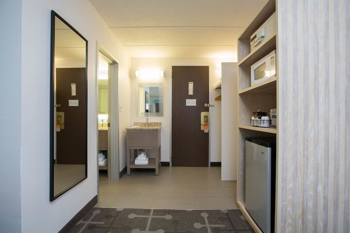 Room 12 of 20