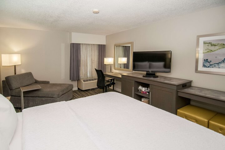 Room 22 of 38