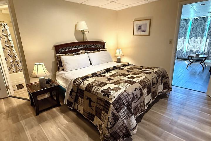 Skaneateles Inn on 20