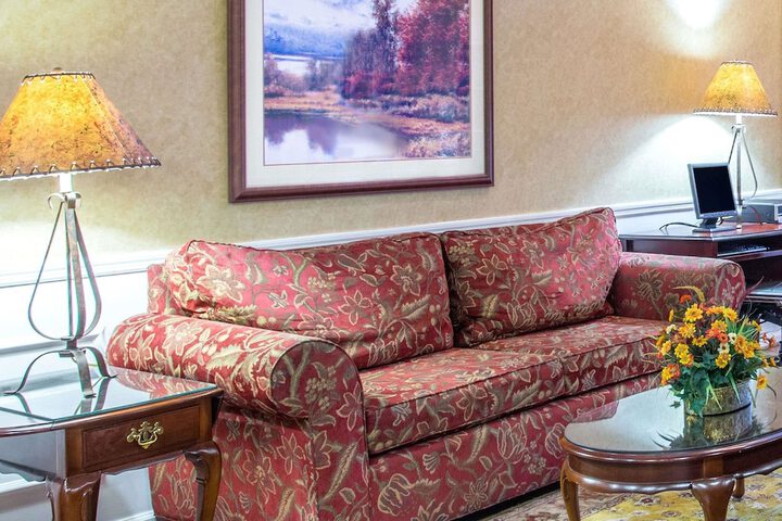 Hotel Interior 4 of 13