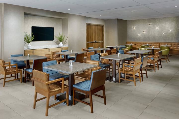 Breakfast/Coffee Service 32 of 42