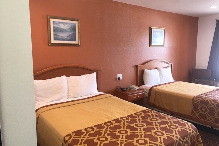 Room 14 of 26