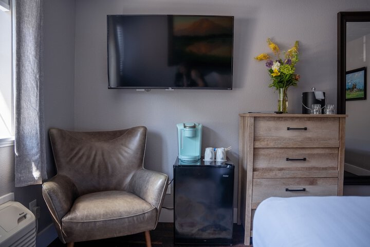 Blue Elk Inn