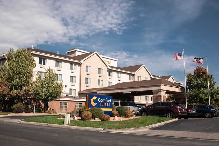 Hotel 2 of 33