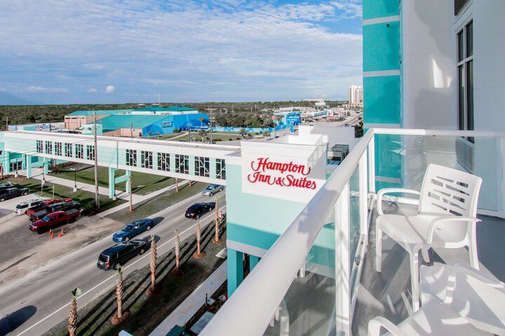 Hampton Inn & Suites Panama City Beach-Beachfront