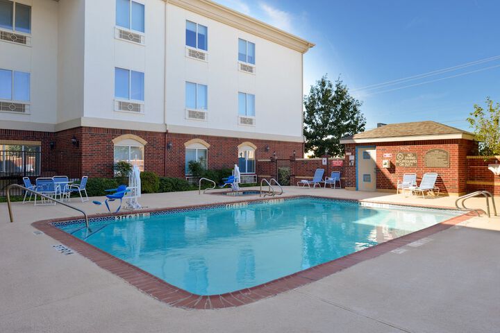 Holiday Inn Express & Suites Abilene by IHG