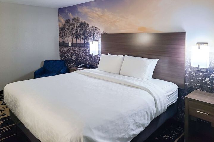 Room 30 of 42