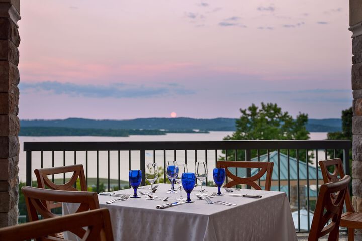 Chateau on the Lake Resort Spa and Convention Center