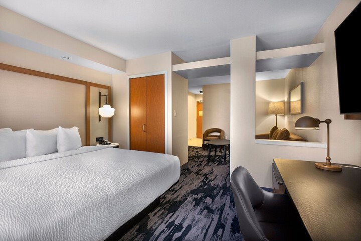 Room 16 of 36