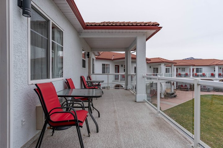 Sandy Beach Suites