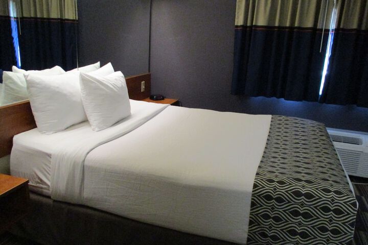 Room 18 of 51