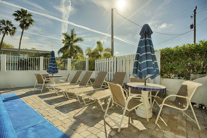 Pool 4 of 61