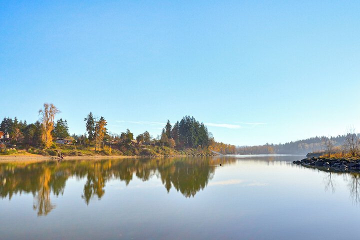 Walk to Willamette River: Studio in West Linn