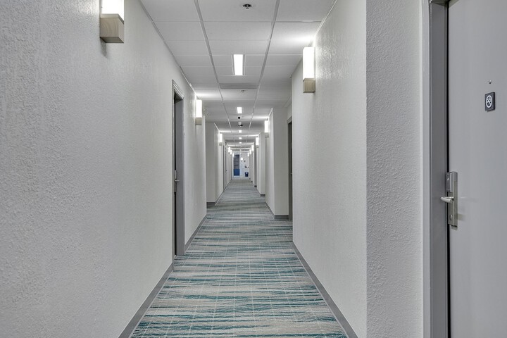 Ballroom/Hall 52 of 59