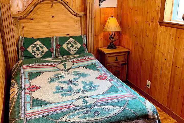 Benzonia Rustic Resort