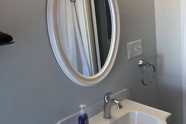 Room 42 of 65