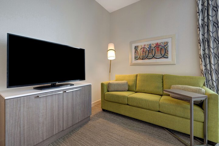 Room 16 of 72