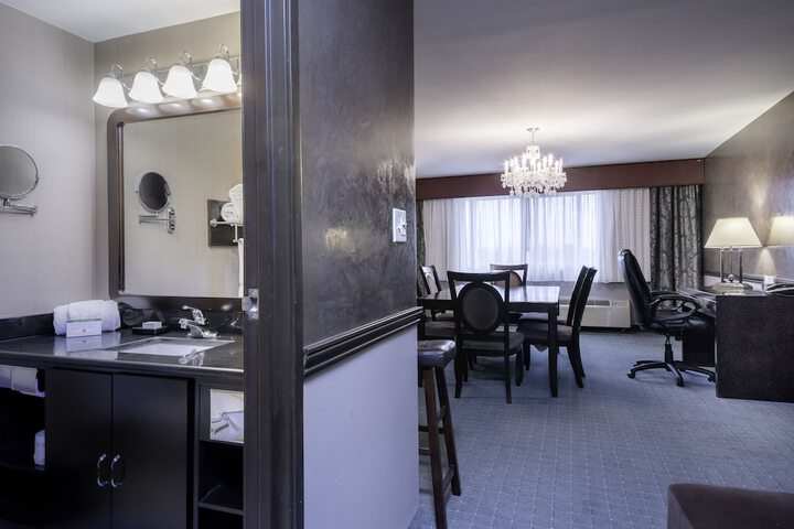 Causeway Bay Hotel