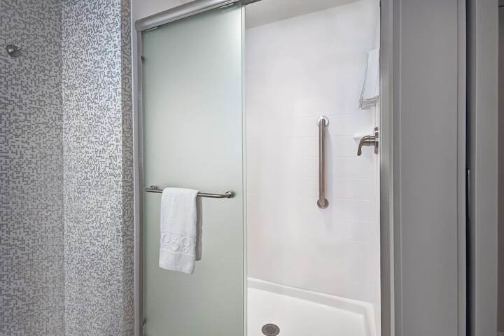 Home2 Suites by Hilton Utica NY