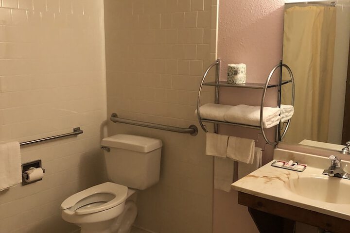 Room 17 of 31