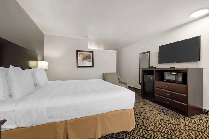 Best Western Red Carpet Inn