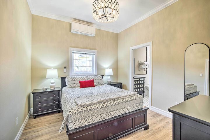 Renovated North Bend Cottage: Near Eateries!
