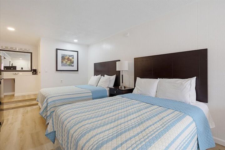 Room 21 of 28