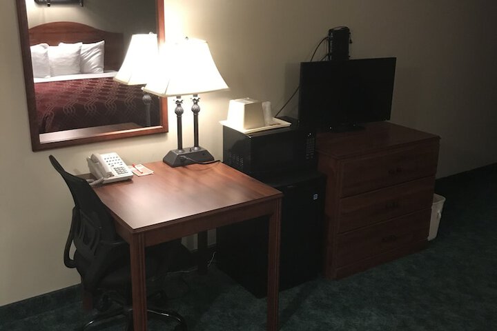 Room 28 of 42