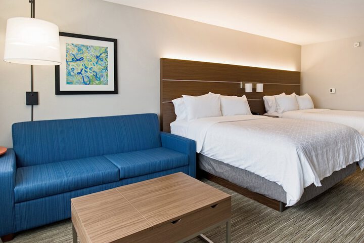 Holiday Inn Express & Suites Racine by IHG