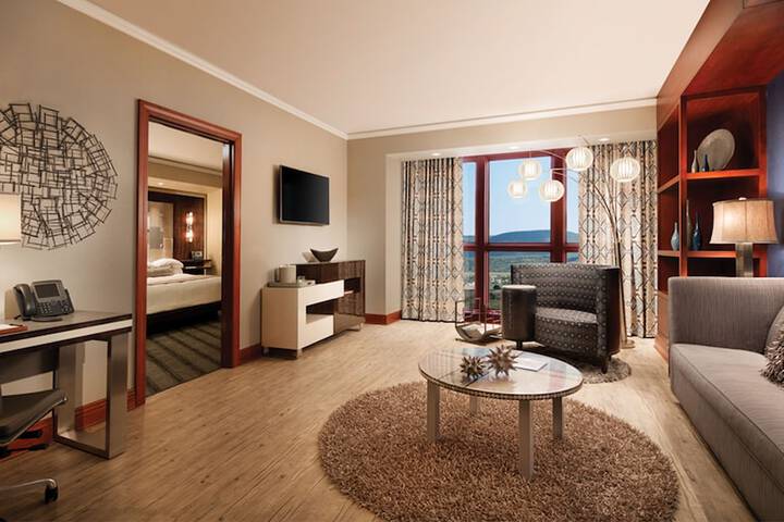 Room 38 of 76