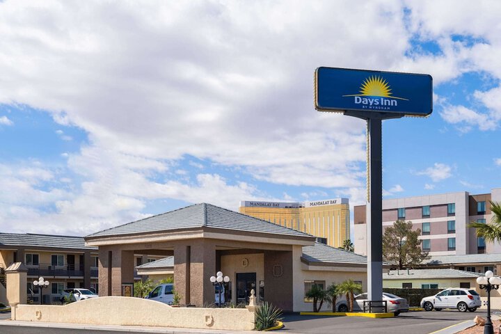 Days Inn by Wyndham Las Vegas Airport Near the Strip